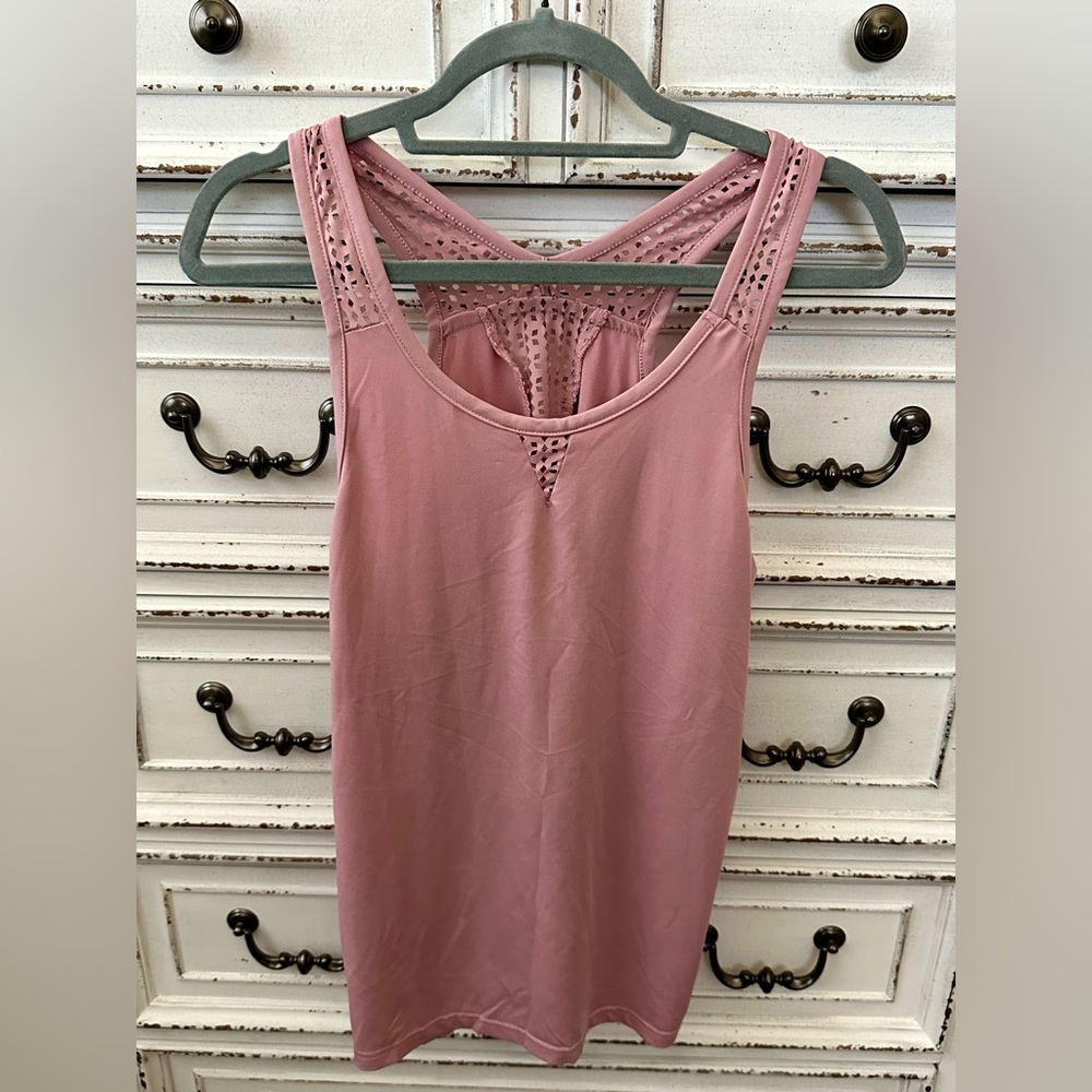 *NEW* DAISY FUENTES Pink Sleeveless Athletic Tank | Medium